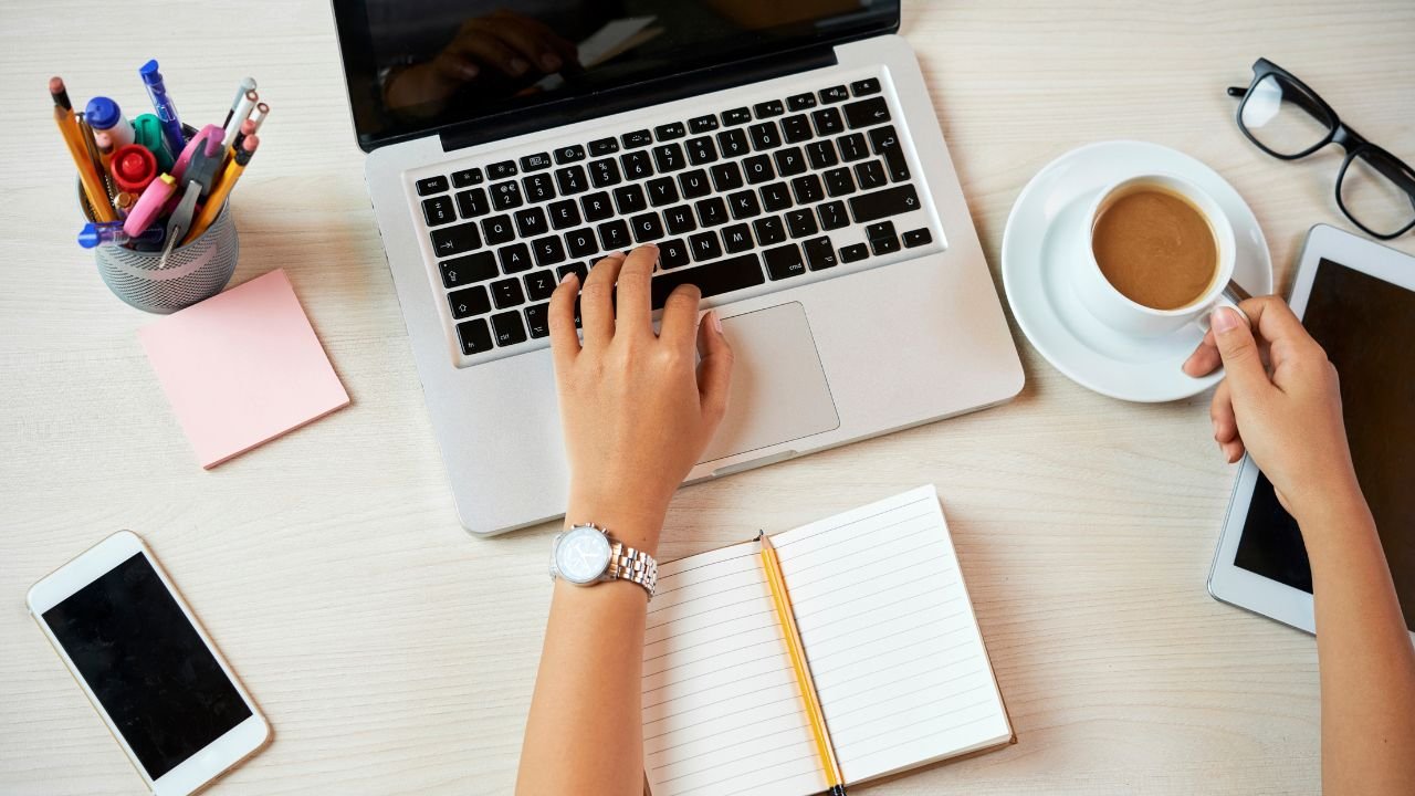 5 Important Signs Your Laptop Needs Urgent Repair